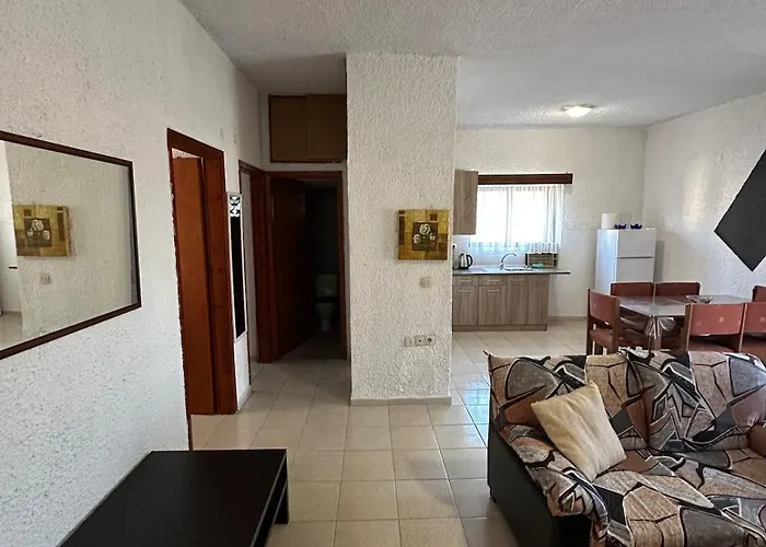 foto di Cozy Home 400M From The Beach! Skála Foúrkas