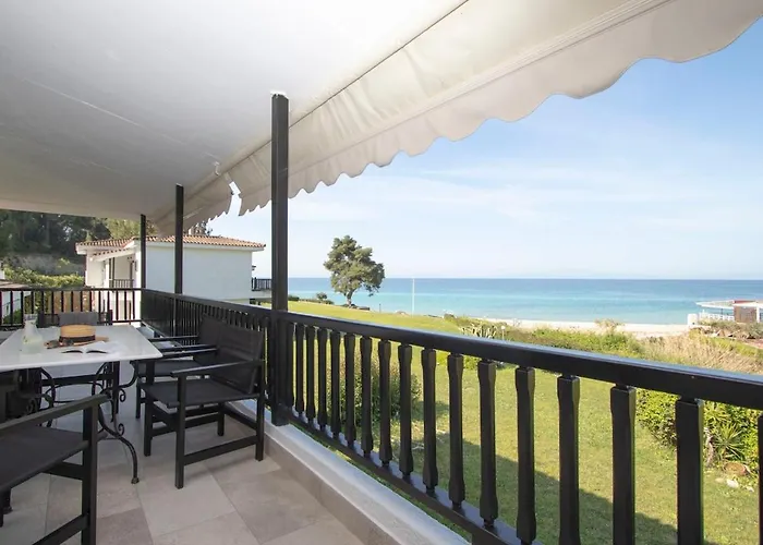 Photo de Thani Beach House, Elani By Halkidiki Villas