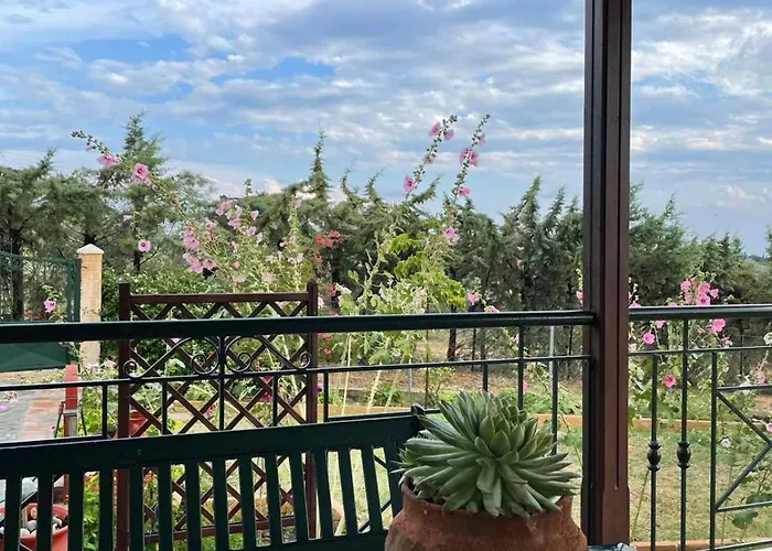 Photo de The Bougainvillea Villa Nea Kallikrateia