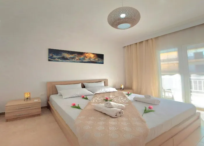 Gousios Apartments Polýgyrosの写真