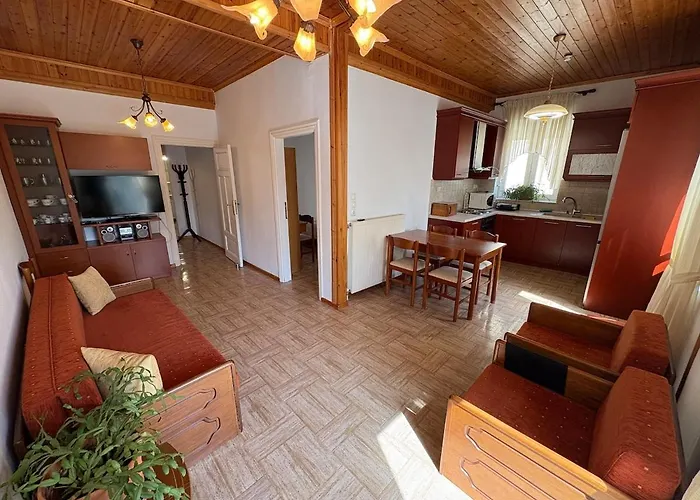 Καπνομάγαζο Λαδιά foto