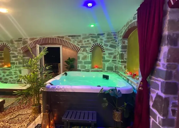 Eleni De Lux - Indoor Jacuzzi Residence In Lydia Λυδία φωτογραφία