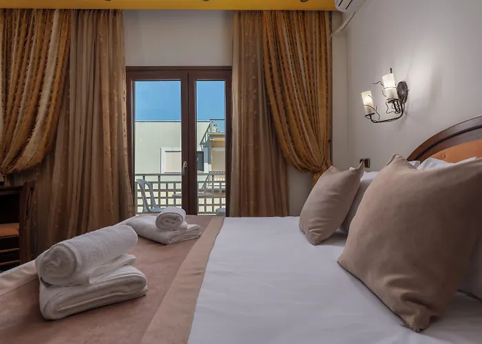Filippos Hotel Неа Мудания снимка