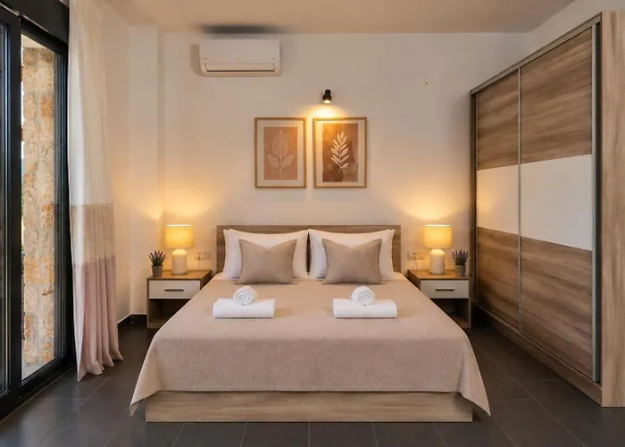 Photo de Hilltop Apartment 8 Chaniotis