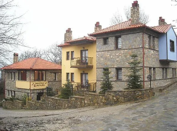 Dryades Traditional Guesthouse Palaioi Poroi photo